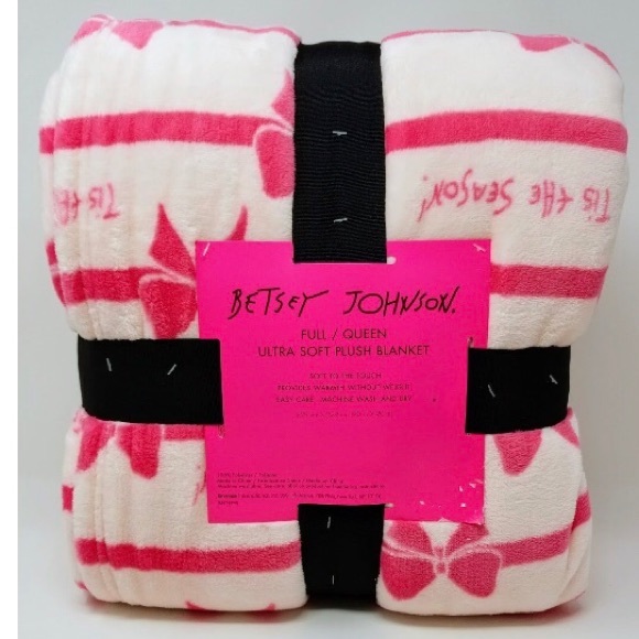 Betsey Johnson Pink Christmas Bow Blanket Queen - Picture 2 of 3